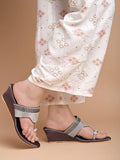Shoetopia Women'S Slip-On Sandal,Grey,5,B0DCSMLMXQ