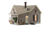 BuiltNReady Old Homestead House HO Woodland Scenics