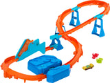 Hot Wheels Toy Car Track Set, Deluxe Building Box with Motorized Booster, 1:64 Scale Vehicle, Speed Snap Track, Boosted Jump Spe