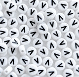 Bxwoum 100PCS Letter Beads Acrylic Alphabet Beads for Jewelry Making Round White Letter V Beads for Bracelets Making Necklaces K