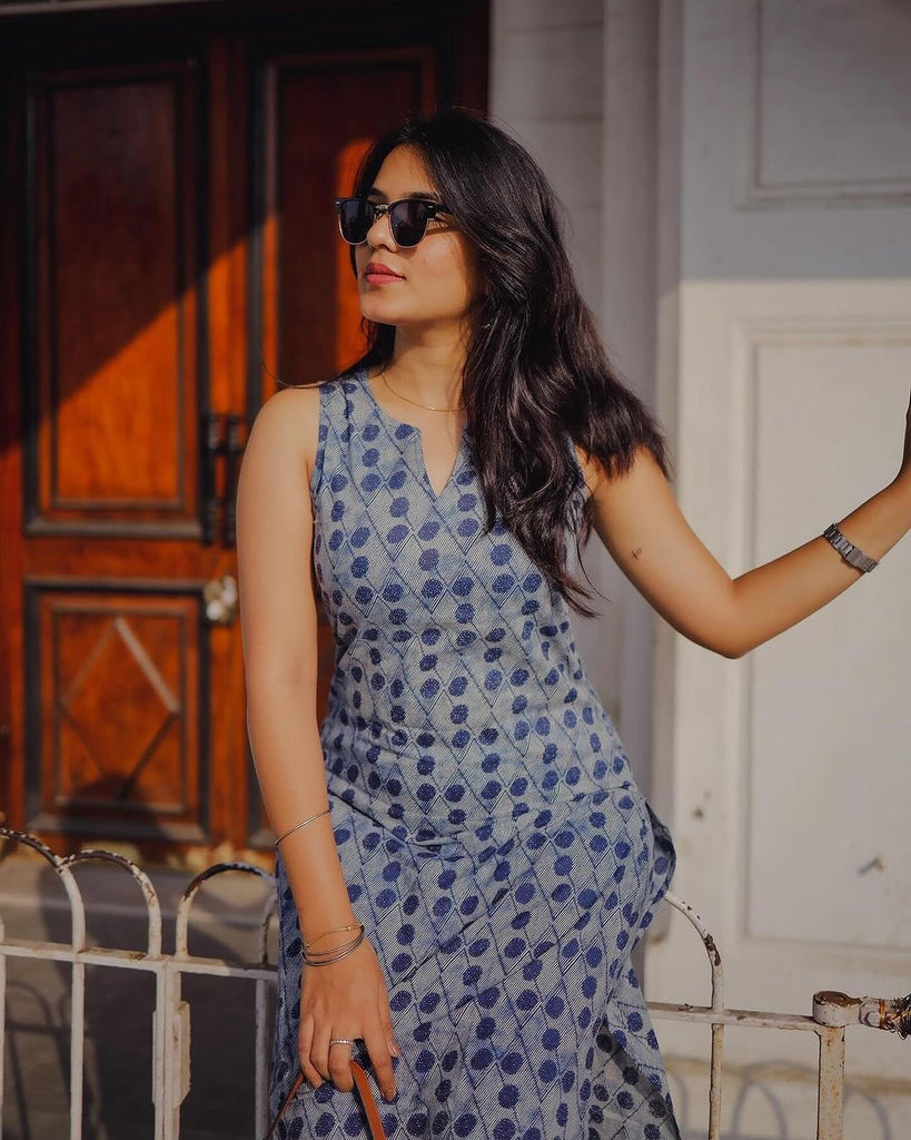 Anni Designer Women'S Rayon Viscose Straight Printed Kurta With Pant (Ranopali Blue-Vks01_M_Blue_Medium),Blue,M,,,