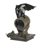 Paladone Batman Figurine Light - Officially Licensed DC Super Heroes Decor and Gift, Collectible Display Lamp Must Have for DC C