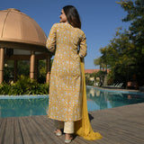 Gosriki Women'S Rayon Blend Straight Printed Kurta With Pant & Dupatta (Kursi-Yellow_M-Gs_Yellow_Medium),Yellow,,B0BFNCZF3X