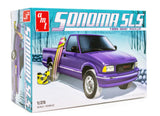 AMT Unknown 1995 GMC Sonoma Model Kit 1/25 Scale Buildable Pickup Truck for Kids and Adults (AMT1168M)