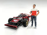 Race Crew Figure #4 for 1/18 scale models by American Diorama