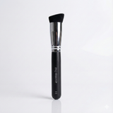 ANGLED FOUNDATION BRUSH