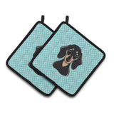 Caroline'S Treasures Checkerboard Blue Smooth Black & Tan Dachshund Pair Of Pot Holders Bb1153Pthd, 7.5Hx7.5W, Multicolor