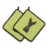 Caroline'S Treasures Checkerboard Lime Green Min Pin Pair Of Pot Holders Bb1302Pthd, 7.5Hx7.5W, Multicolor