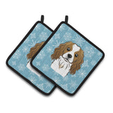Caroline'S Treasures Snowflake Cavalier Spaniel Pair Of Pot Holders Bb1658Pthd, 7.5Hx7.5W, Multicolor