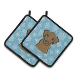 Caroline'S Treasures Snowflake Chocolate Labrador Pair Of Pot Holders Bb1668Pthd, 7.5Hx7.5W, Multicolor