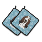 Caroline'S Treasures Snowflake Basset Hound Pair Of Pot Holders Bb1677Pthd, 7.5Hx7.5W, Multicolor