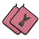 Caroline'S Treasures Min Pin Hearts Pair Of Pot Holders, 7.5Hx7.5W, Multicolor