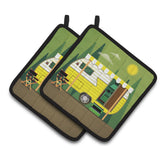 Caroline'S Treasures Greatest Adventure Retro Camper Pair Of Pot Holders, 7.5Hx7.5W, Multicolor