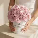 Essence White Superdome Box | Light Pink Roses