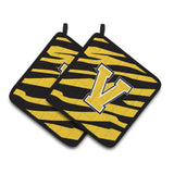 Caroline'S Treasures Monogram Initial V Tiger Stripe - Black Gold Pair Of Pot Holders Cj1026-Vpthd, 7.5Hx7.5W, Multicolor