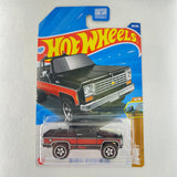 Hot Wheels American Power V2 1:64 Diecast Assorted (Ford, Chevy, Dodge, Mustang, Corvette, GMC, Jeep, Merc, Camaro)
