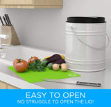 Countertop Compost Bin - Kitchen bin with EZ-No Lock Lid, Plastic Liner & Charcoal Filters - Sturdy Construction & Odor-Free Seal to Prevent Smell