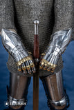 German Gauntlets 15th Cent. 1,2mm with Brass