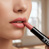 Long-Wear Hydrating Matte Lipstick – Vegan