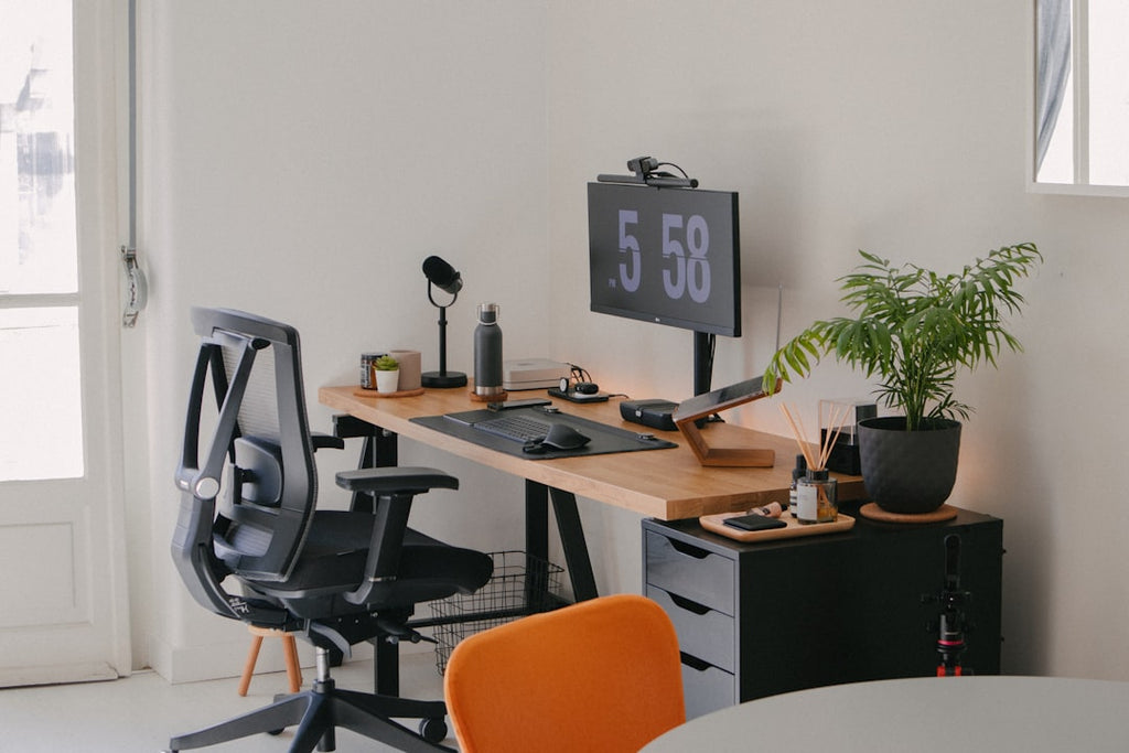 Work Table Gadgets Top Productivity Gadgets and Tools to Revolutionize Your Workspace in ...