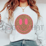 Pink Cheetah Smiley Graphic Sweatshirt – Trendy Y2K Preppy Fleece Pullover
