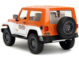 2017 Jeep Wrangler Orange Metallic And White And Orange M&M Diecast Figure M&M'S Hollywood Rides Series 1/24 Diecast Mod