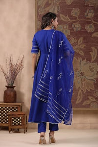 Gosriki Women'S Rayon Blend Anarkali Solid Kurta With Pant & Dupatta (Nirmooha Royal Blue-Vks01-Gs_S_Blue_Small),Blue,,B0DG2Y8RX1