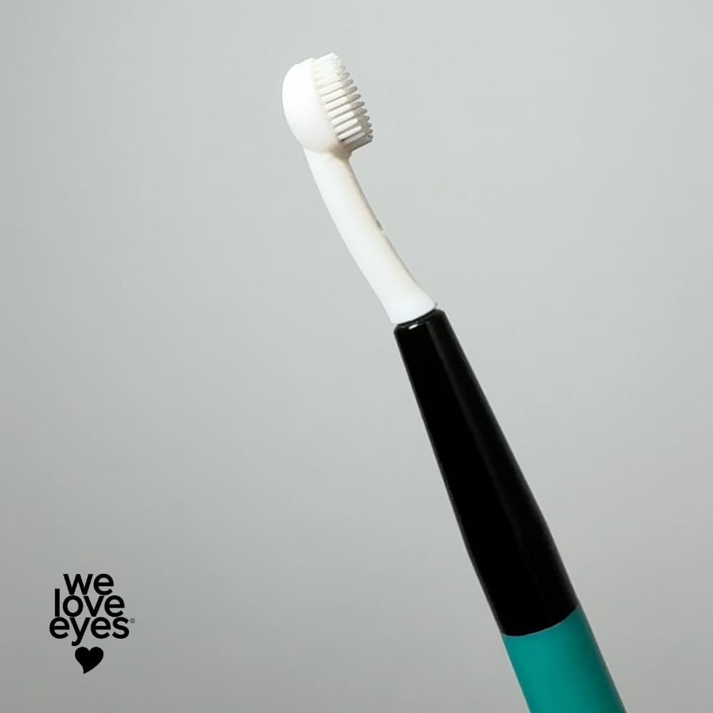 We Love Eyes - Eyelid Margin Scrub Brush - Ideal for scrubbing Away Debris and Eyelid Margin Cleansing.