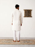 Jompers Men'S White Embroidered Kurta Pyjama. (White, M)