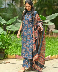 Gosriki Women'S Rayon Blend Anarkali Printed Kurta With Palazzo & Dupatta (Nethra Blue-Gs_Xl_Blue_X-Large),Blue,,B0DK9NRHWD