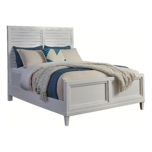 American Woodcrafters Dunescape 79' W Wood King Panel Bed In White