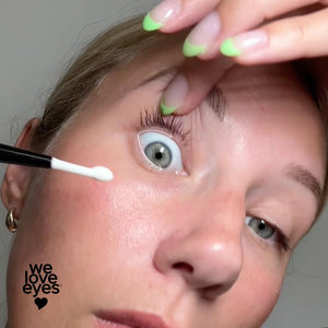 We Love Eyes - Eyelid Margin Scrub Brush - Ideal for scrubbing Away Debris and Eyelid Margin Cleansing.