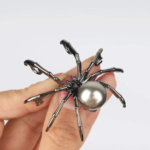 ROSTIVO Spider Brooch Pins for Women and Men Witch Jewelry Halloween Pin Accessories (Dark Silver)
