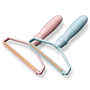 2 Pack Portable Lint Remover, Manual Fabric Shaver, Reusable Pet Hair Remover for Carpet, Clothing, Furniture, Couch Blue Pink 2