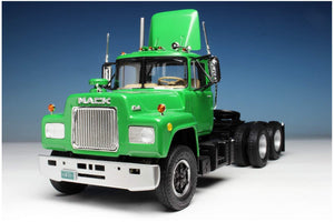 Amt Mack R685St Semi Tractor 1:25 Scale Model Kit