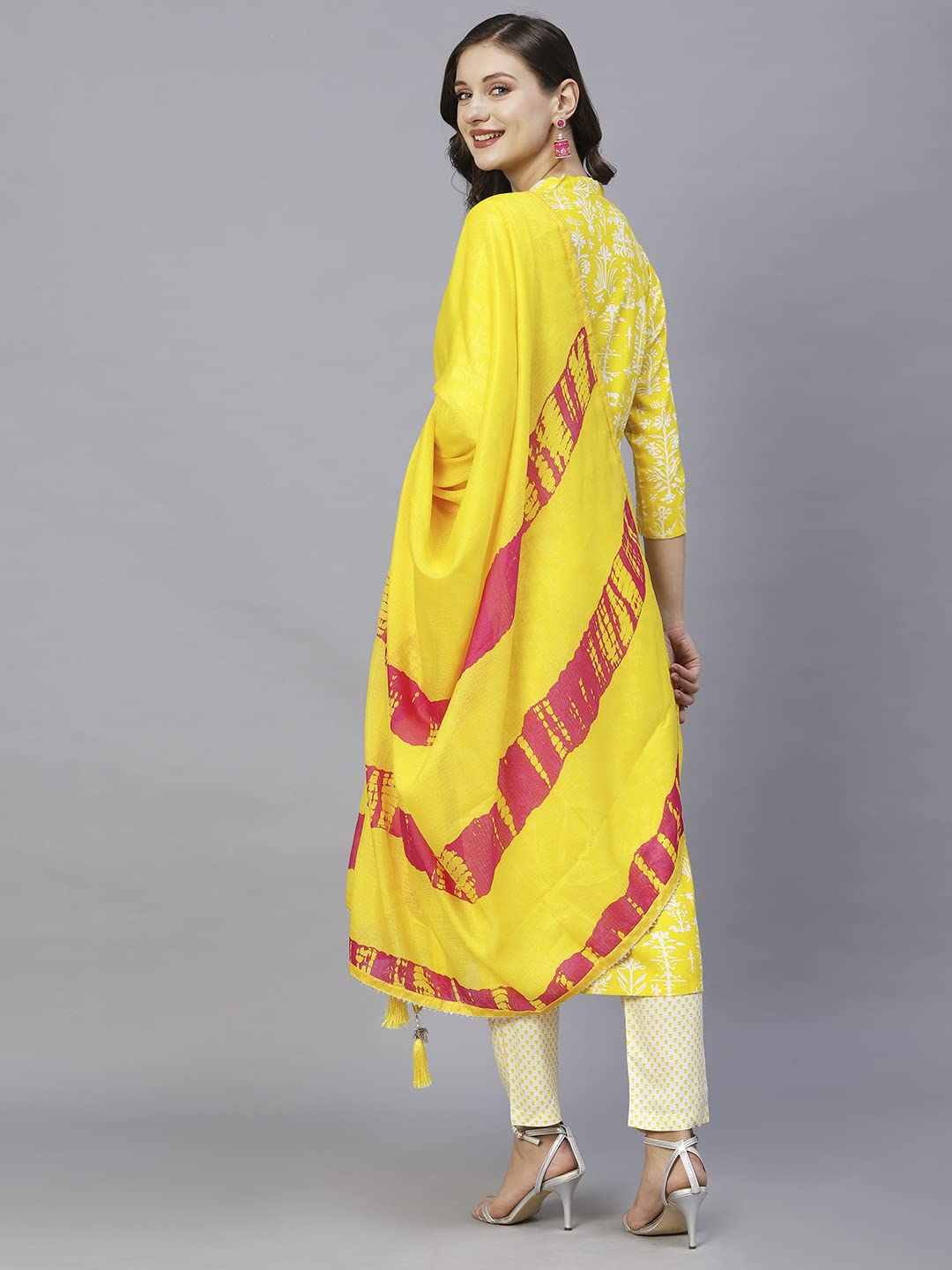 Gosriki Women'S Cotton Blend Straight Printed Kurta With Pant & Dupatta (Bagru-Yellow-Tnw-Gs_Xl_Yellow_X-Large),Yellow,,B0C5JRLX8V