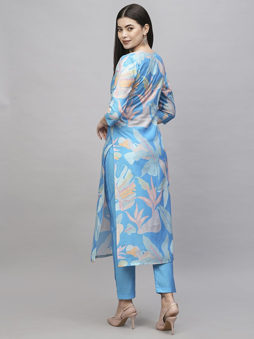 Gosriki Women'S Rayon Blend Straight Printed Kurta With Pant (Jonaki Blue-Gs_S_Blue_Small),Blue,,B0CSG48D3C