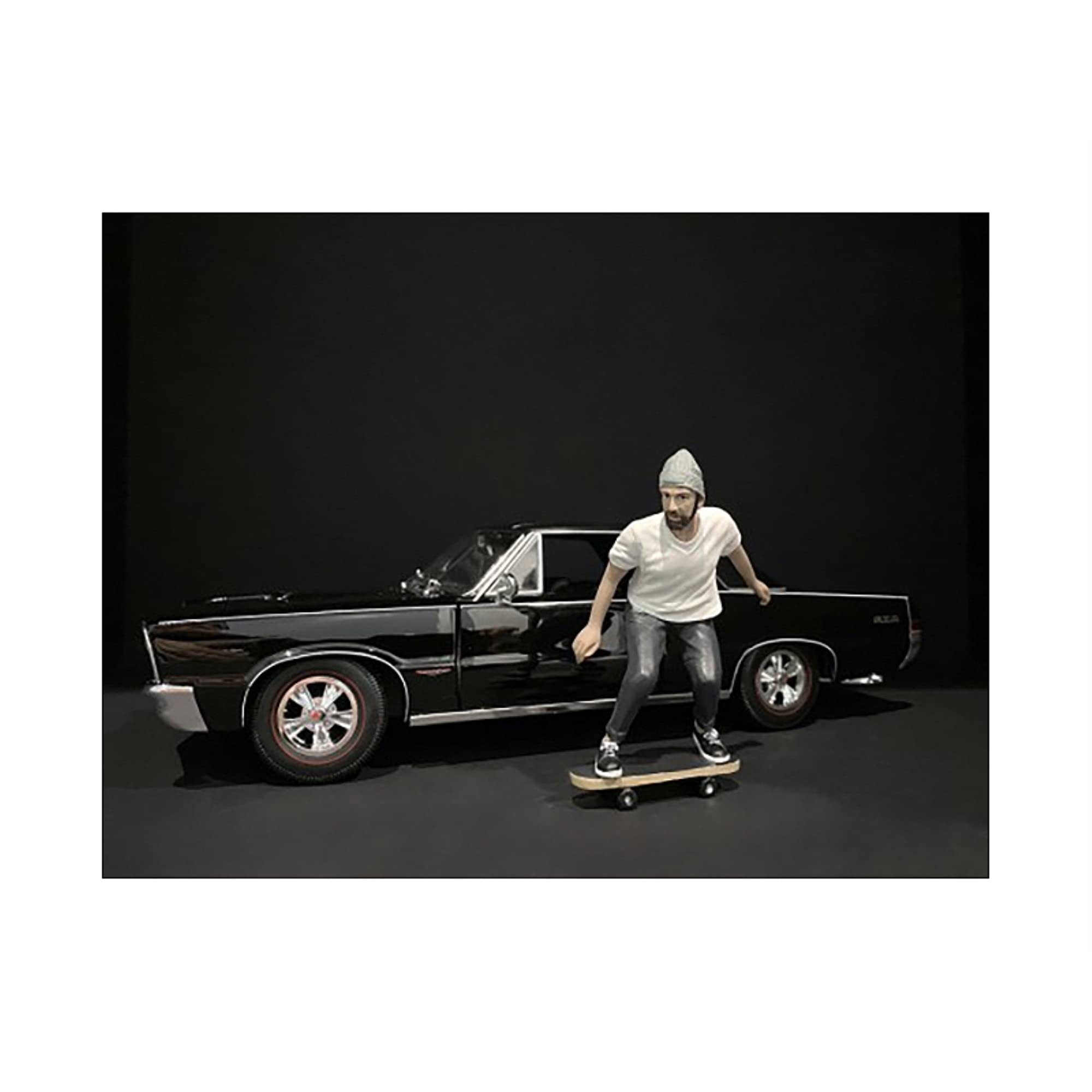 American Diorama 38341 Skateboarder Figurine Ii For 1 By 24 Scale Models