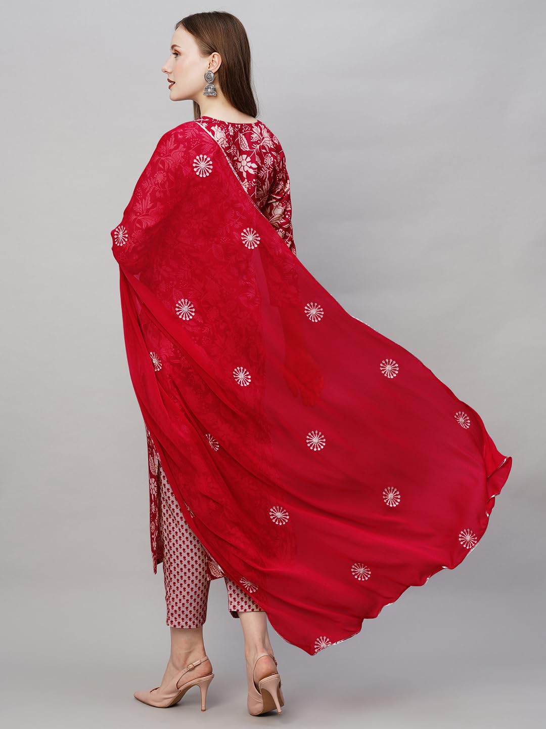 Gosriki Women'S Cotton Blend Straight Printed Kurta With Pant & Dupatta (Mei Red-Nw-Gs_Xl_Red_X-Large),Red,,B0D2NF9DTT