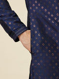 Manyavar Men'S Navy Blue Shankh Patterned Kurta Set (2Pcs) (Dark Blue,S)