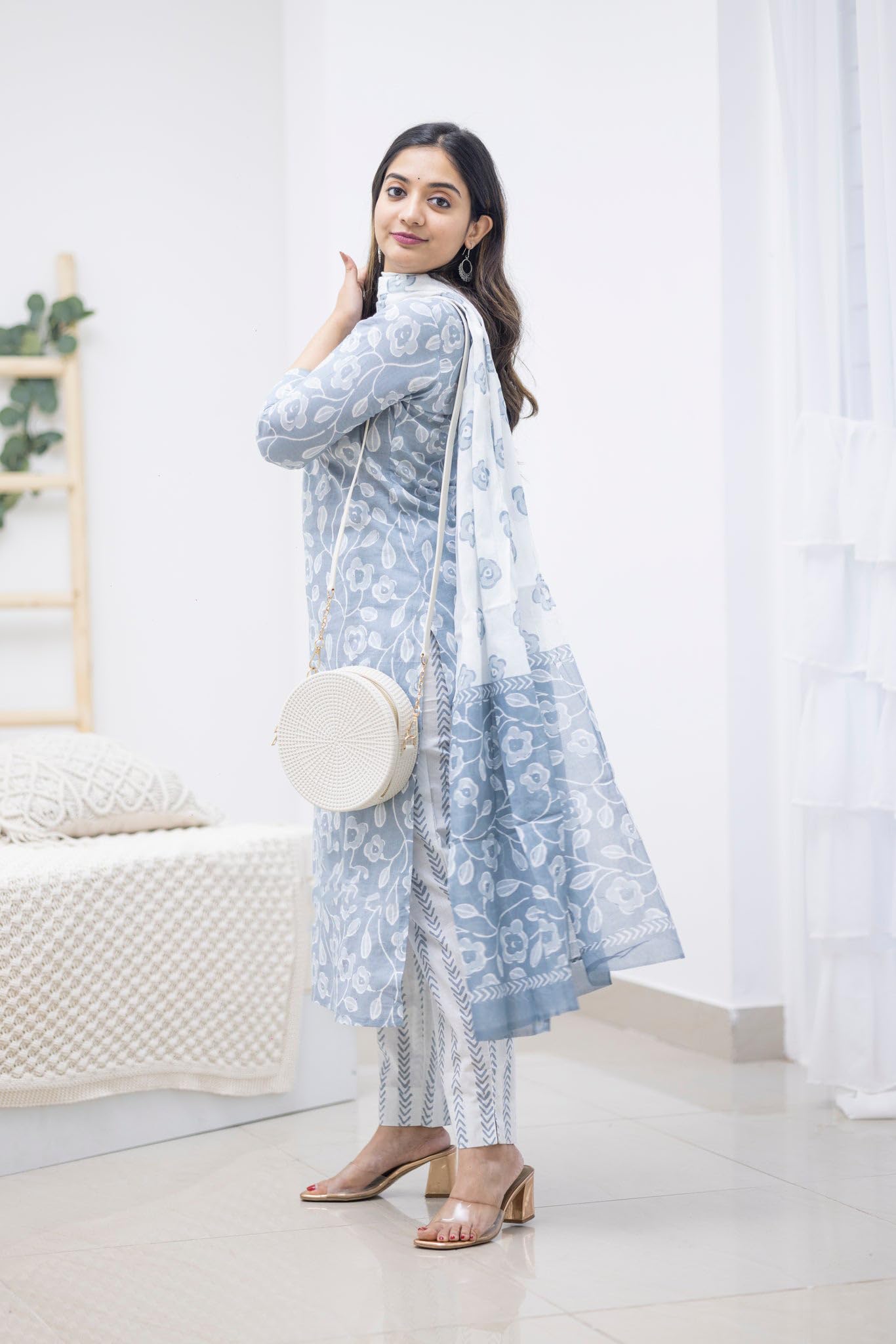 Anni Designer Women'S Rayon Viscose Straight Printed Kurta With Pant & Dupatta (Dacoit Grey_Xl_Grey_X-Large),Grey,XL,Rayon,Regular,