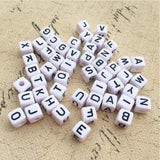 DAHI 1000pcs Cube Letters Square Alphabet A-Z Acrylic Letter Beads for Jewelry Making (Black White 6x6mm)