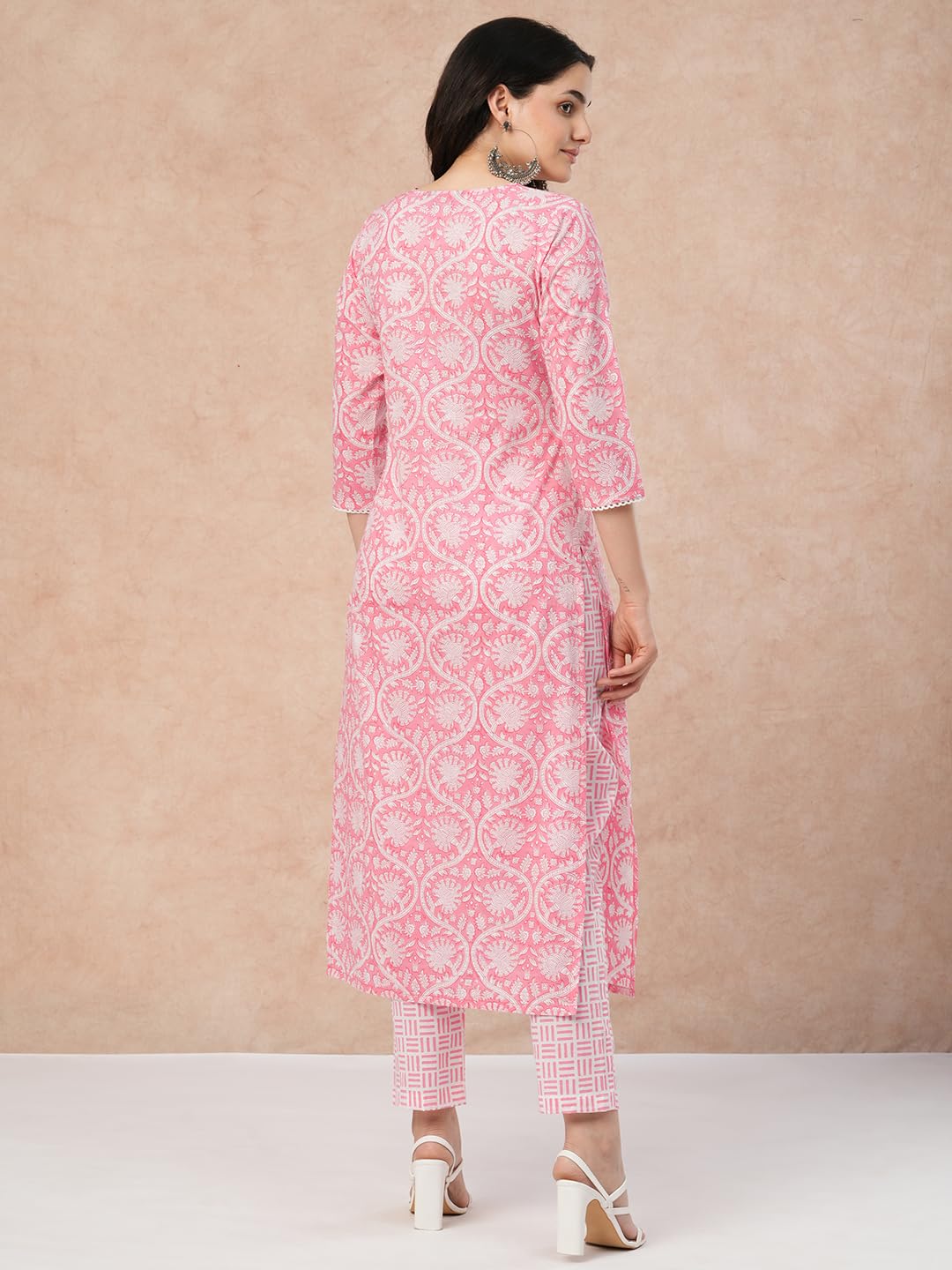 Gosriki Women'S Cotton Blend Straight Printed Kurta With Pant (Od18 Pink-Gs_Xl_Pink_X-Large),Pink,,B0CTXF9SQF