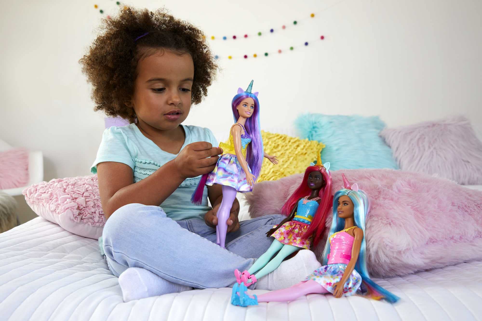 Barbie Dreamtopia Unicorn Fashion Doll With Blue & Purple Hair Wesring Removable Skirt & Accessories Including Pink Unicorn Head