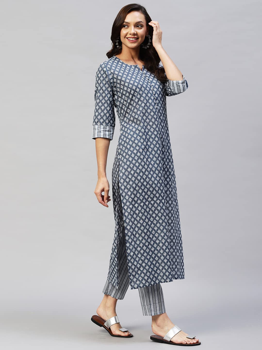 Anni Designer Women'S Cotton Blend Straight Printed Kurta With Pant (Sumedha Blue_M_ Blue_Medium),Sumedha Blue,M,Cotton Blend,Straight,