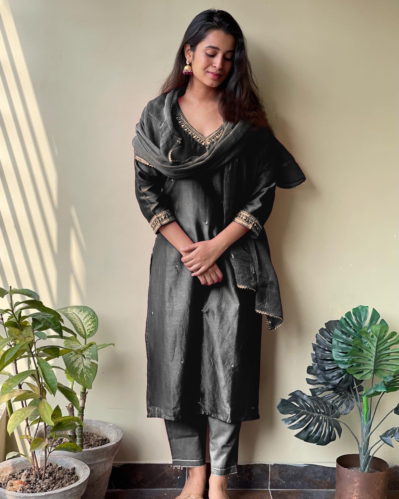 Anni Designer Women'S Rayon Blend Kurta With Pant & Dupatta (Bagicha-Rani_Black_Large),Black,L,Rayon Blend,Classic,