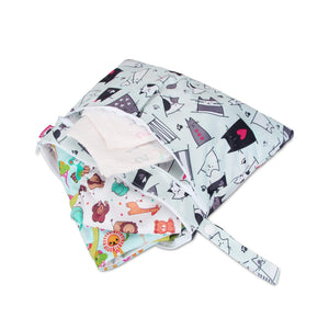 Damero Cloth Diaper Wet Dry Bag with Handle for Swimsuit, Pumping Parts, Wet Clothes and More, Ideal for Travel, Exercise, Dayca