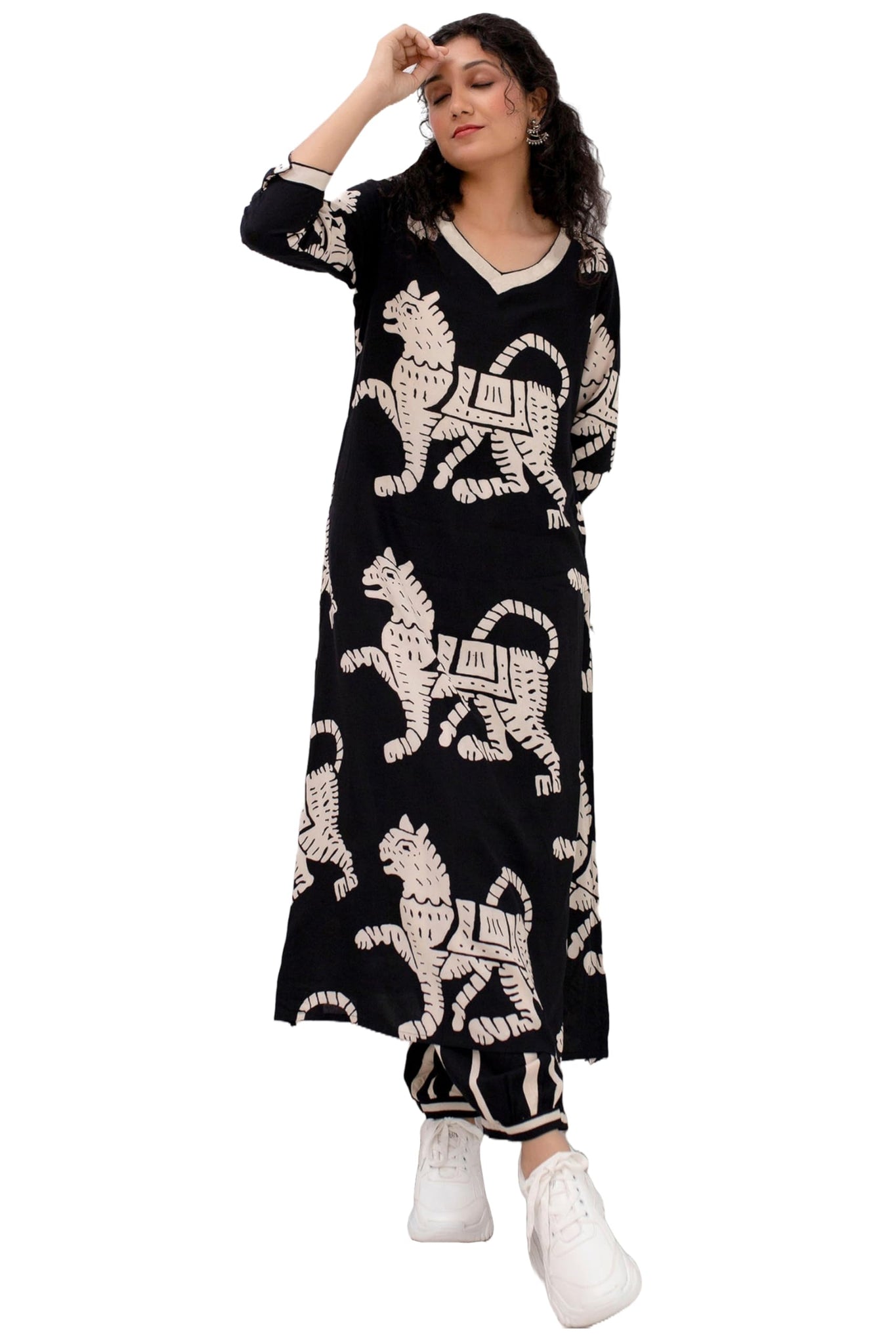 Gosriki Women'S Cotton Blend Straight Animal Printed Kurta With Pant (Lanka Black-Gs_M_Black_Medium),Black,,B0D3QRT53H