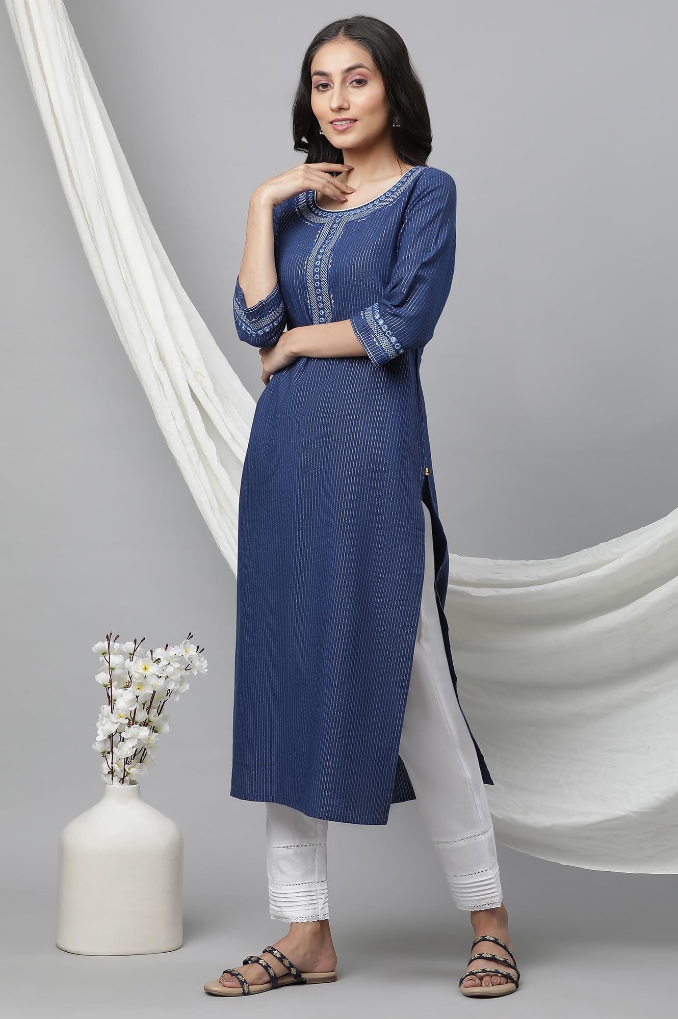 Aurelia Women'S Blue Stripes Yarn Dyed Yarn Dyed Lurex Straight Kurta_23Aua14423-704549_L