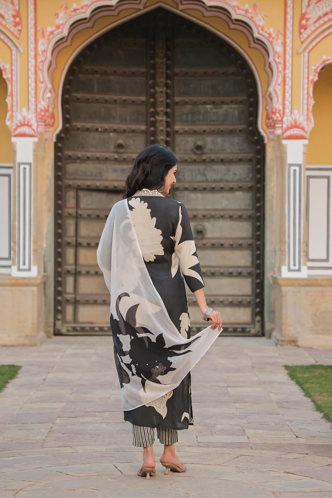 Gosriki Women'S Cotton Blend Straight Printed Kurta With Pant & Dupatta (5Jee Black-Gs_Xxl_Black_Xx-Large),Black,2,B0CS9VJ4QT